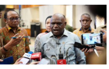 Balita Jadi Korban Penembakan Papua, Menteri HAM Desak TNI Klarifikasi, Netizen: Kapan Berakhir? 2 Natalius Pigai