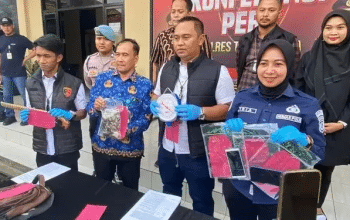polisi tangkap pemburu trenggiling
