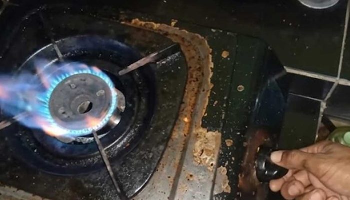 MANTAP! Cara Atasi Kompor Gas Sulit Menyala Pakai Minyak Kayu Putih