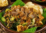 Resep Rujak Cingur Khas Surabaya yang Lezat dan Otentik, Begini Cara Buatnya!