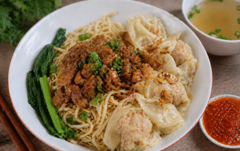 Resep Mi Pangsit Ala Pedagang Kaki Lima,