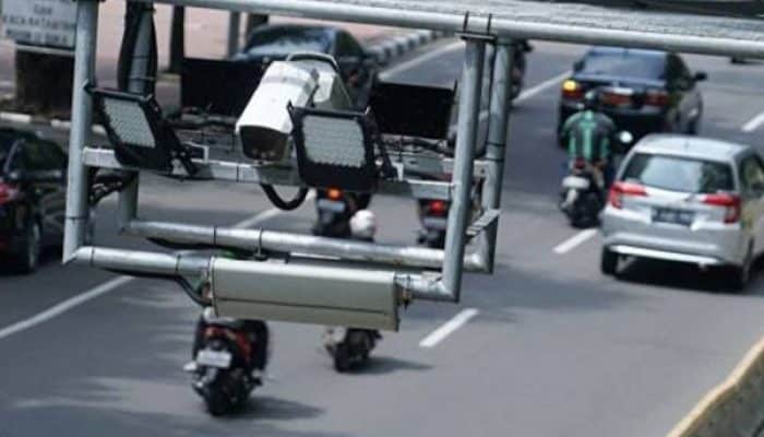 Nekat Terobos Rel? Siap-siap Kena Tilang Elektronik, Polisi Pasang ETLE di Perlintasan Kereta