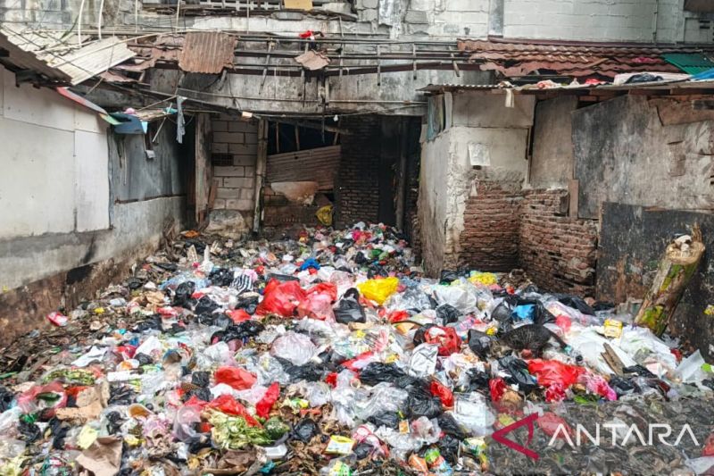 DPRD DKI Bentuk Pansus Sampah