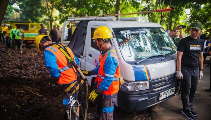 PLN Bogor dan Pemkot Bersinergi, Listrik Ilegal PKL di Taman Heulang Bogor Ditindak