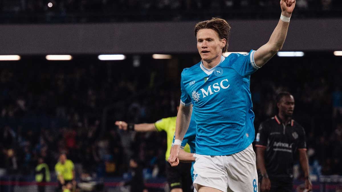 Napoli gulung Cremonese