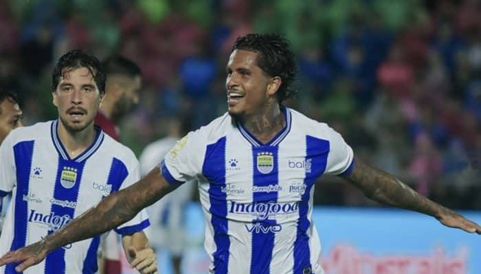 Persib Bandung Melejit di Puncak Klasemen, Persija Terpuruk di Pekan ini Berikut Hasil Pertandingan Super League