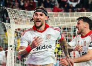 Sevilla Kalahkan Atletico Madrid 2-1, Keluar dari Zona Degradasi