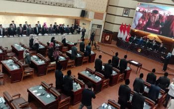 Fatmawati Resmi Jadi Wakil Ketua DPRD Jember, Ini Harapan Bupati Fawait