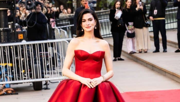 Profil Anne Hathaway: Ikon Keanggunan yang Dinobatkan sebagai Wanita Tercantik Dunia 2026