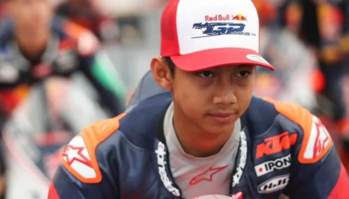 Pembalap Muda RI Cetak Sejarah di Sirkuit Jerez, Juarai Red Bull Rookies!