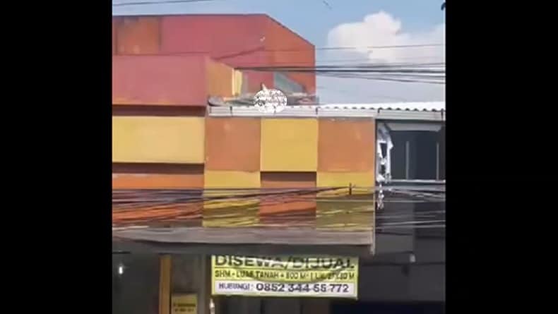 Meninggal Tersengat Listrik