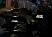 Mobil Tabrak Lapak Nasi Goreng di Garut, Warga Bantu Evakuasi