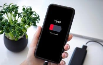 Eropa Wajibkan HP Pakai Baterai Lepas Pasang