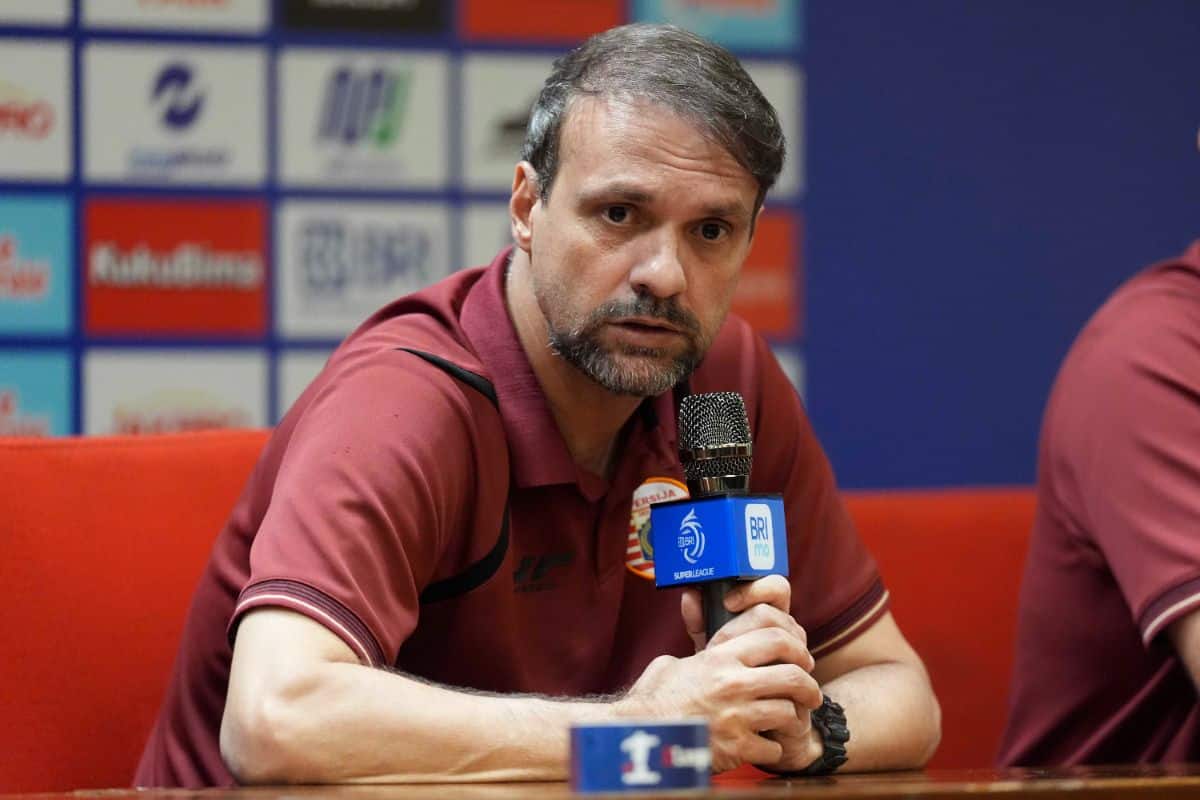 Pelatih Mauricio Souza