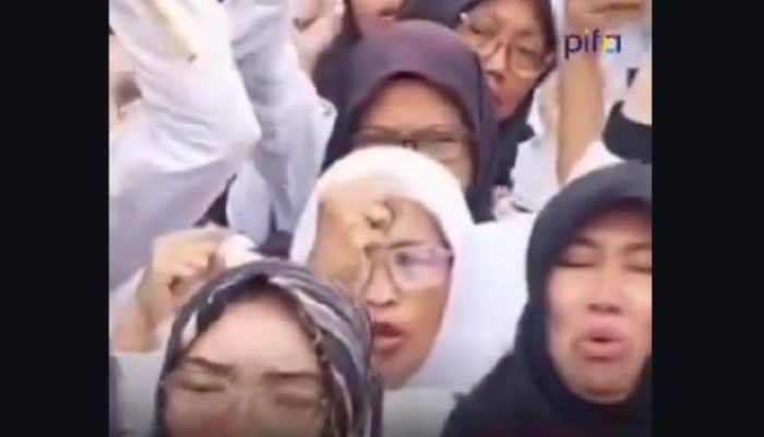 Ratusan Guru Honorer Menangis, Kecewa Pegawai MBG Lebih Diutamakan