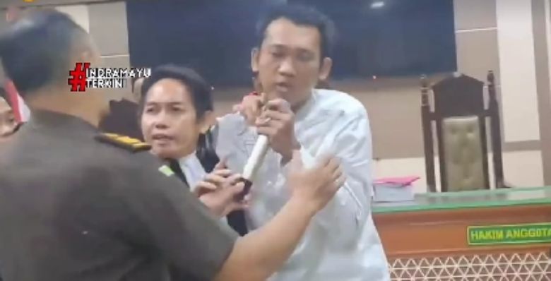 kasus pembunuhan satu keluarga Indramayu