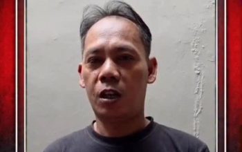 Relawan jembatan Cirahong