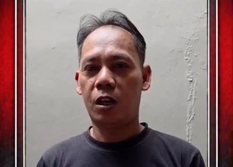 Relawan jembatan Cirahong