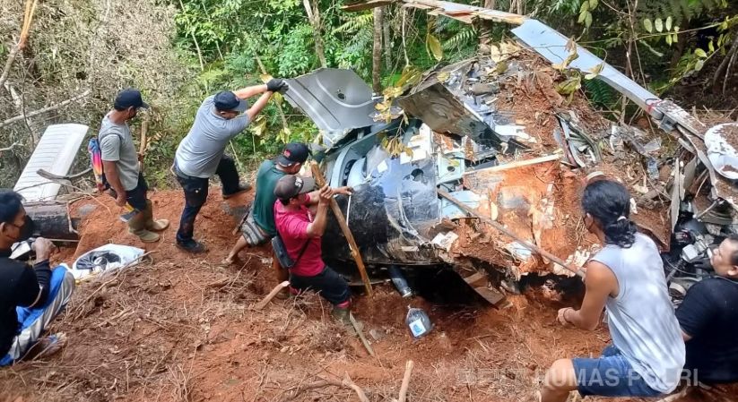 kecelakaan helikopter sekadau