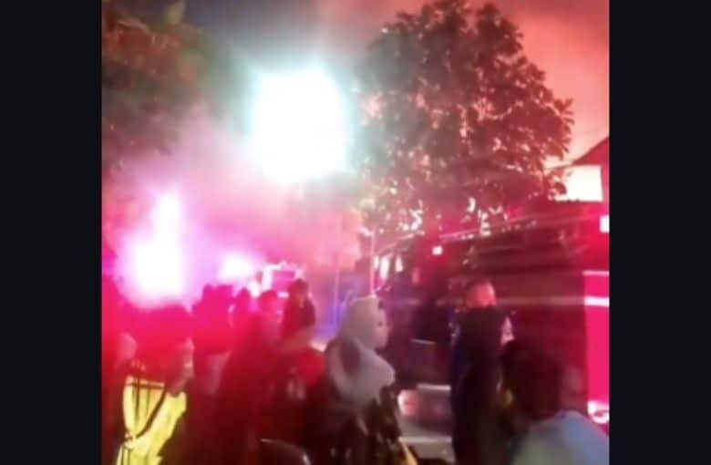 kebakaran gudang di cakung