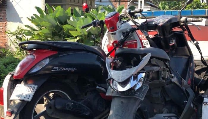Bersenggolan Dengan Motor Lain, Remaja Jombang Tewas Terlindas Truk saat Berangkat Kerja