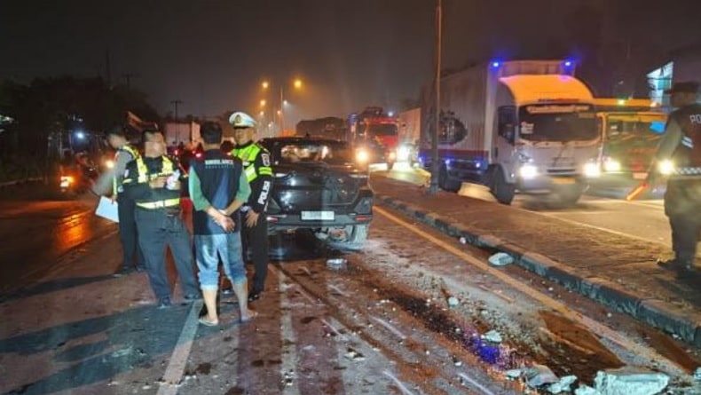 Tiang PJU Roboh di Sidoarjo