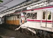 Kabar Terkini! Tiga RS di Bekasi Tangani Korban Tabrakan Kereta, Evakuasi Masih Dramatis