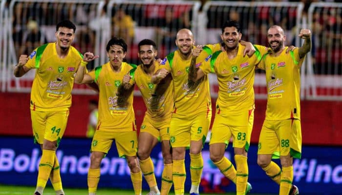 Persebaya Membawa Tiga Poin dari Ternate, Lima Laga Tersisa Super League Lawan Berat Arema