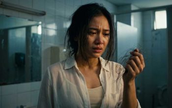 mimpi rambut rontok di tangan