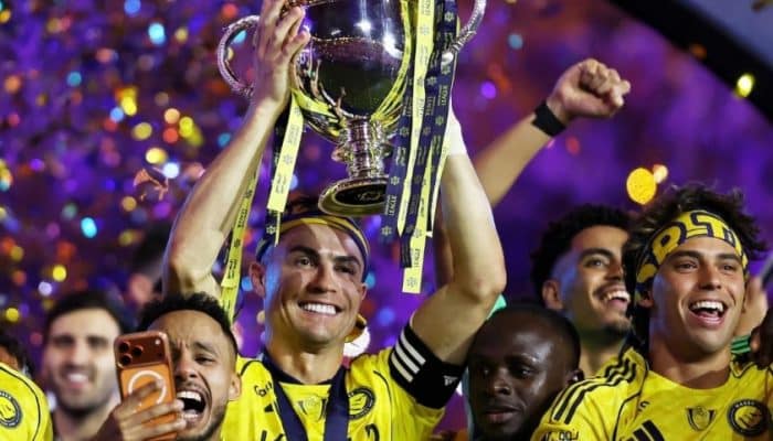 Cristiano Ronaldo Menggila! Cetak Dua Gol dan Antar Al Nassr Juara Liga Pro Saudi