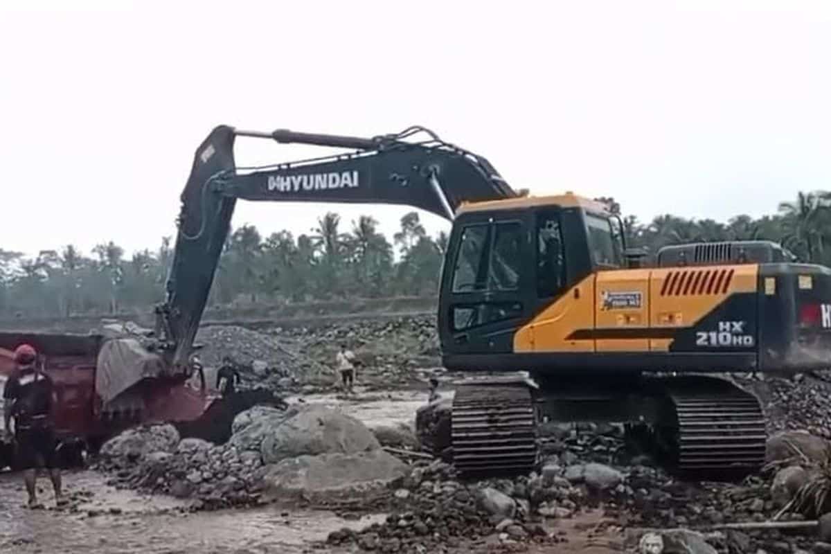 Harga Pasir Lumajang Melonjak,