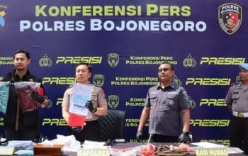 Komplotan Penipu Dibekuk Polisi,
