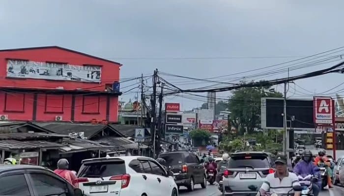 Puncak Bogor Dipadati Wisatawan Pulang Hari Ini, Polisi Antisipasi Lonjakan Kendaraan