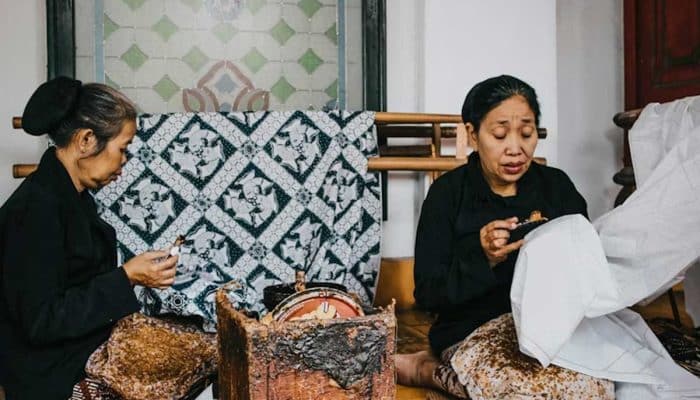 Pentingnya Keterlibatan Stakeholder dalam Membangun Ekosistem Ekonomi Kreatif Batik