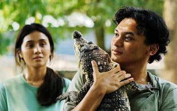 Nonton Crocodiles Tear