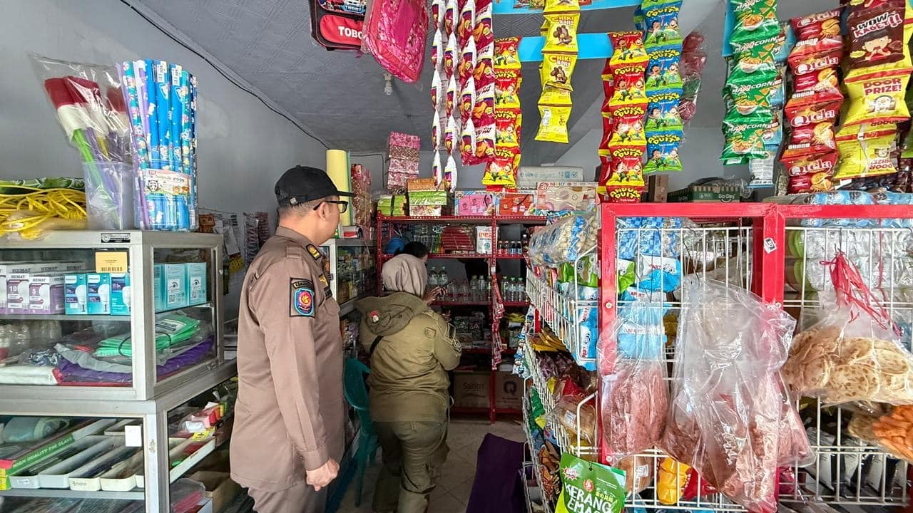 Jember Sita 1.788 Batang Rokok Ilegal