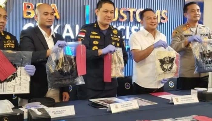 Selundupkan Emas Senilai Rp700 Juta, WN India Ditangkap di Bandara Soetta!