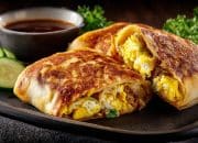 Resep Martabak Telur Ala Rumahan yang Gurih dan Renyah