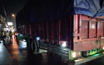 Kecelakaan Tragis di Jombang, Ibu Saksikan Suami dan Anak Tewas Usai Motor Tergelincir