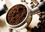 Jangan Dibuang! 7 Manfaat Luar Biasa Ampas Kopi, Harta Karun Tersembunyi di Rumah Anda