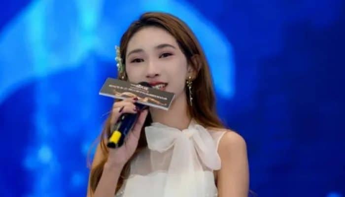 Kisah Icha, Penyanyi Jember yang Tembus Panggung Internasional Lewat Penampilan di Televisi China