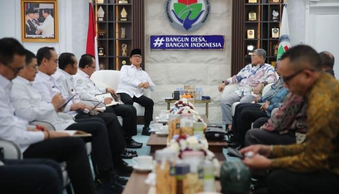 Gara-Gara Tak Paham Aturan, Kades Bisa Tersandung Masalah! Mendes Yandri Ambil Langkah Darurat Ini