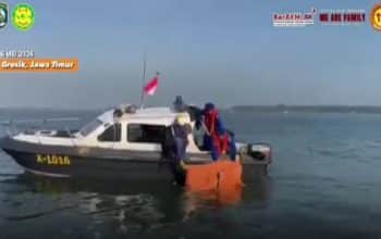 Kapal nelayan tenggelam di Gresik