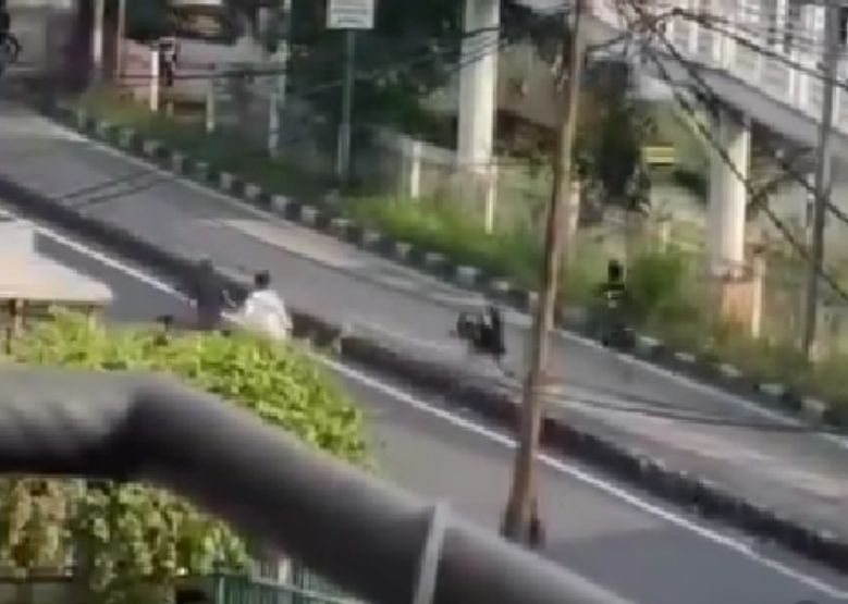 Aksi tawuran di Jalan Gedong Panjang