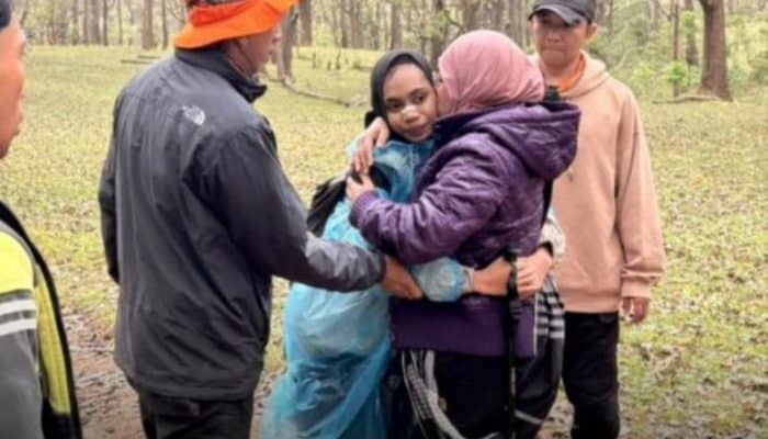 SELAMAT! Pendaki Perempuan 18 Tahun Ditemukan Tim SAR Setelah Tersesat di Gunung Mutis!