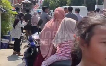 Mobil MBG tabrak lapak pedagang