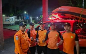 lansia terseret arus Sungai Ciwulan Tasikmalaya