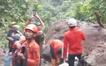 dua korban longsor Curug Cileat ditemukan tim SAR
