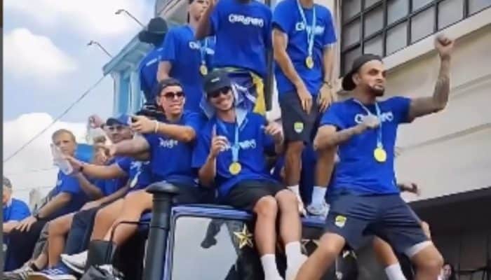 Kurzawa Joget Rayakan Juara Persib, Frans Putros Kehilangan iPhone di Tengah Konvoi