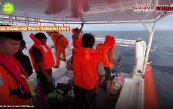 KM Anaia bocor di Perairan Biaro